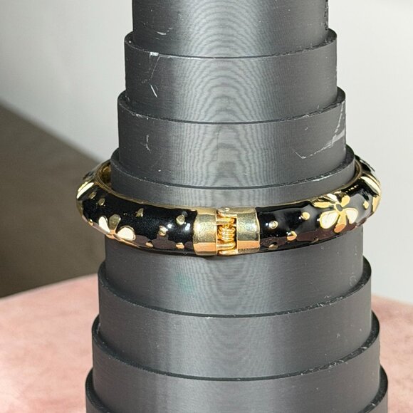 Black, Gold & White Enamel Cloisonné Flower Bangle Bracelet - Picture 5 of 9